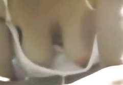 شخص ساده و معصوم زرق و برق دار، به خوبی با دیک ضخیم در جوراب زدن، و سپس پاهای او را گسترش می دهد، اجازه می دهد او را به لیس لب های مرطوب خود را و دمار از روزگارمان درآورد، او را فاک ویدیو سکسی قبل از از دست دادن پالس او