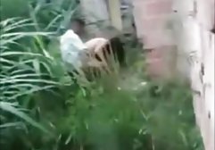 سبزه بیدمشک پتا جانسن گربه را با موز لرز می دهد و دمار از روزگارمان می فيلم ايرانى سكسى شود