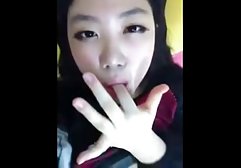 سبزه سسکس ایرانی زیبا با بدن برنزه از یک حمام بیرون آورد و یک خانم را روی نیمکت نشسته و یک ضربه زد
