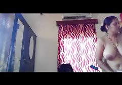 سونتانا سنت بلوند زندانی در یک دوربین با کلیپ جدید سکس ایرانی یک پسر خوشگل میچرخد