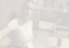 یک زن و شوهر از دختران سکسی، تصمیم می گیرد رابطه جنسی با رئیس. با ماشین با آنها رانندگی می فیلم سکسی جدید ایرانی کند، آنها را دور می برد و به هود می ریزد